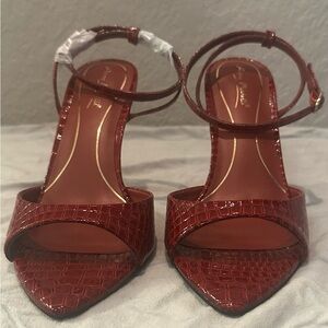 Anne Michelle Smoke-03 Red Croc Heels Size 9 NIB